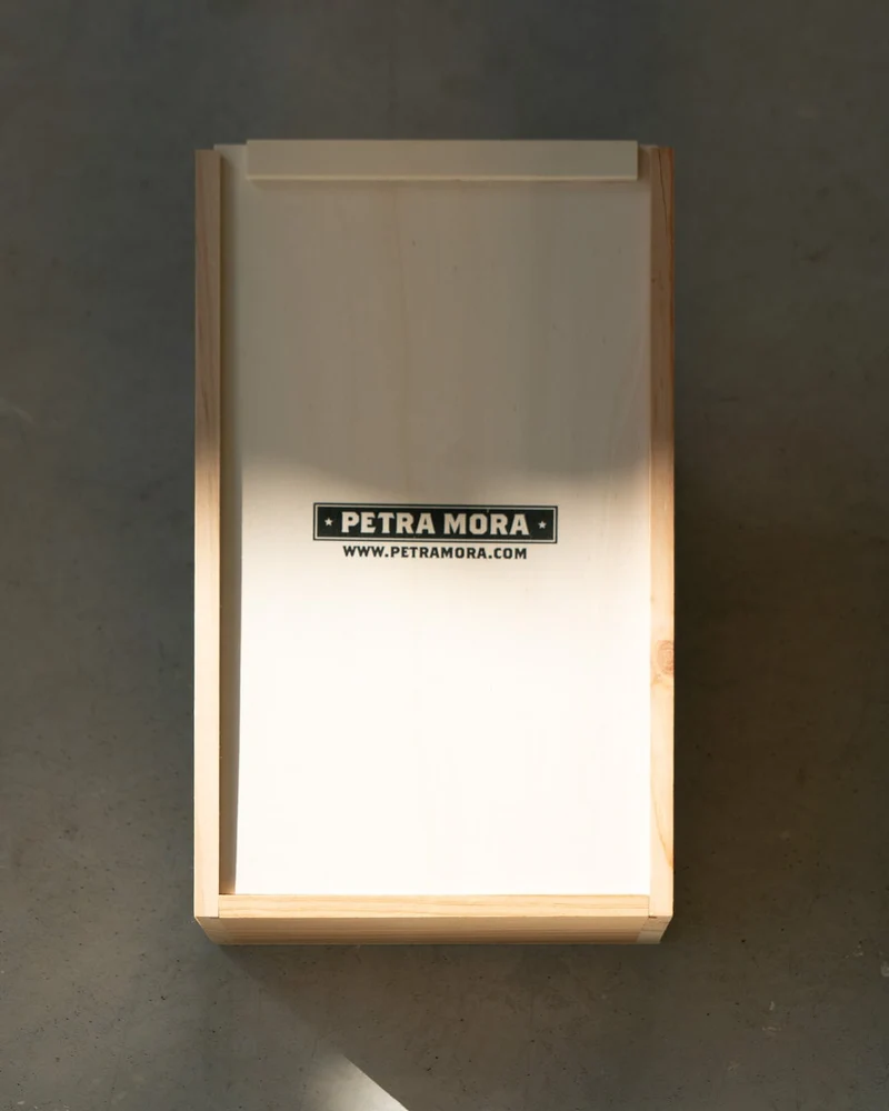Caja de madera dos botella