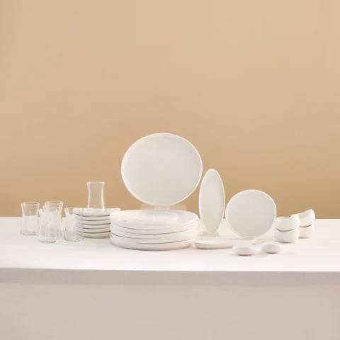 Karaca Bone China Olla 28 Parça 6 Kişilik Kahvaltı Seti, Beyaz