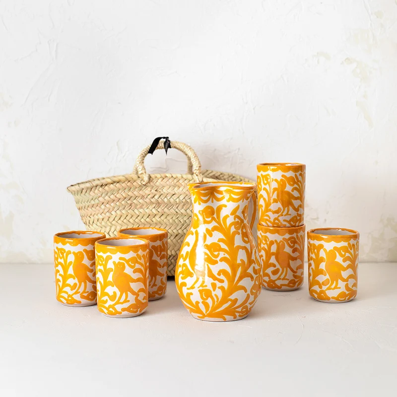Kit Jarra y 6 Vasos Amarillo + Cesta Cerámica Granadina