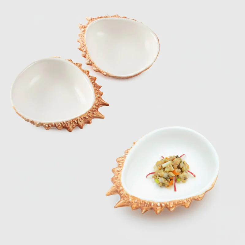 Plato de porcelana forma de txangurro centollo. 13 x 13 x 3 cm - 1 Ud.