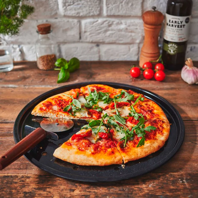Bandeja perforada para pizza Wham® Enamel