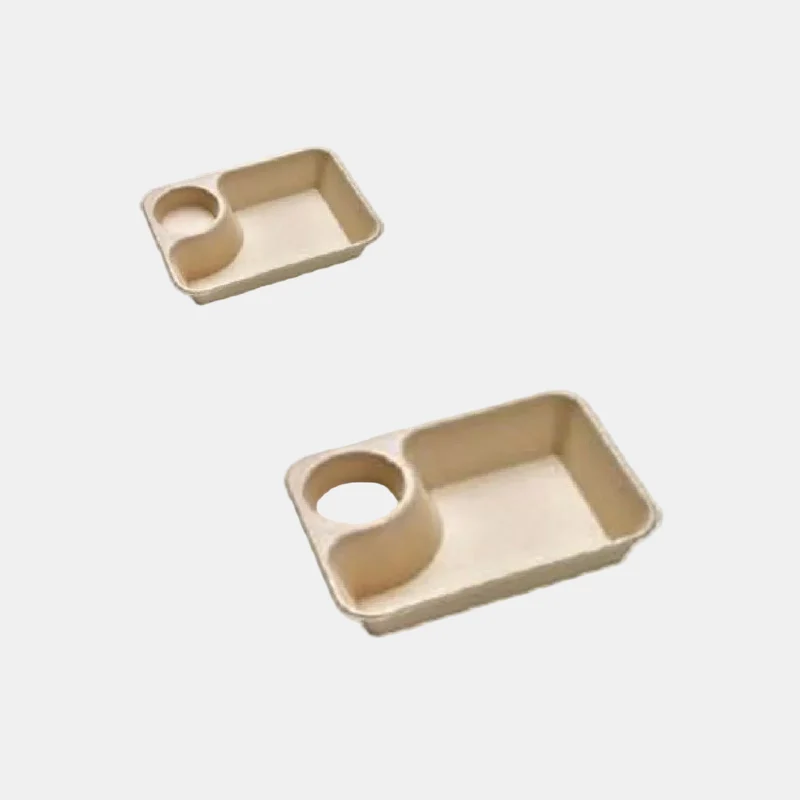 Bandeja rectangular de caña de azúcar con compartimento salsero. 21.8 x 16.5 x 4.5 cm - 250 Uds.