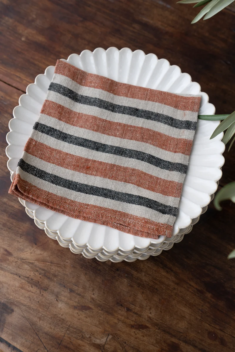 Servilleta De Lino Color Teja Con Rayas Beige & Grises