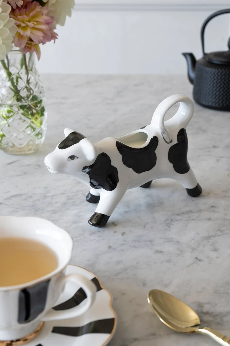 Lechera Con Diseño De Vaca Blanca Y Negra