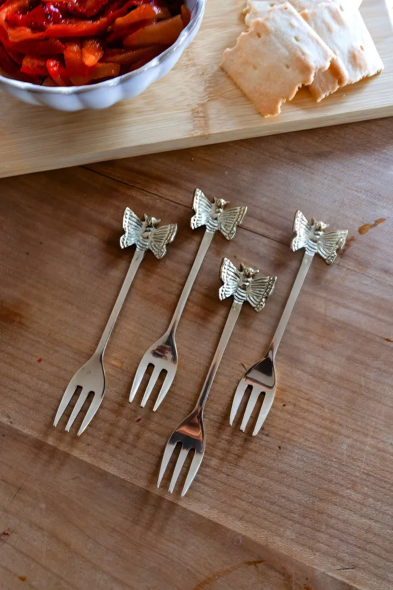 Set De 4 Tenedores De Bronce Con Diseño De Mariposa
