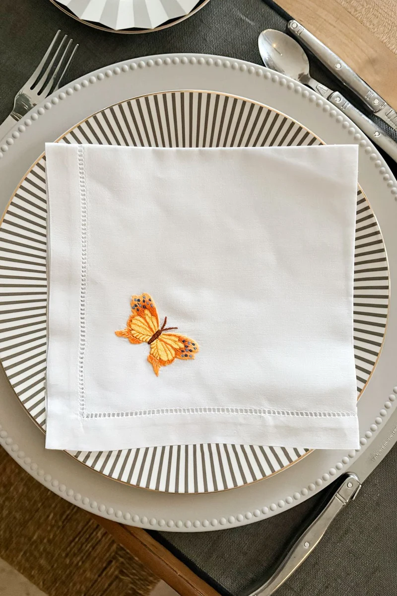 Servilleta Bordada A Mano Con Diseño De Mariposa Amarilla