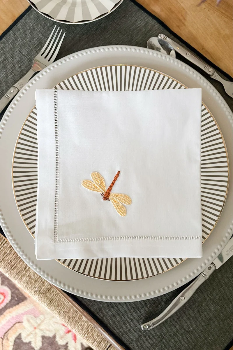 Servilleta Bordada A Mano Con Diseño De Libélula Amarilla