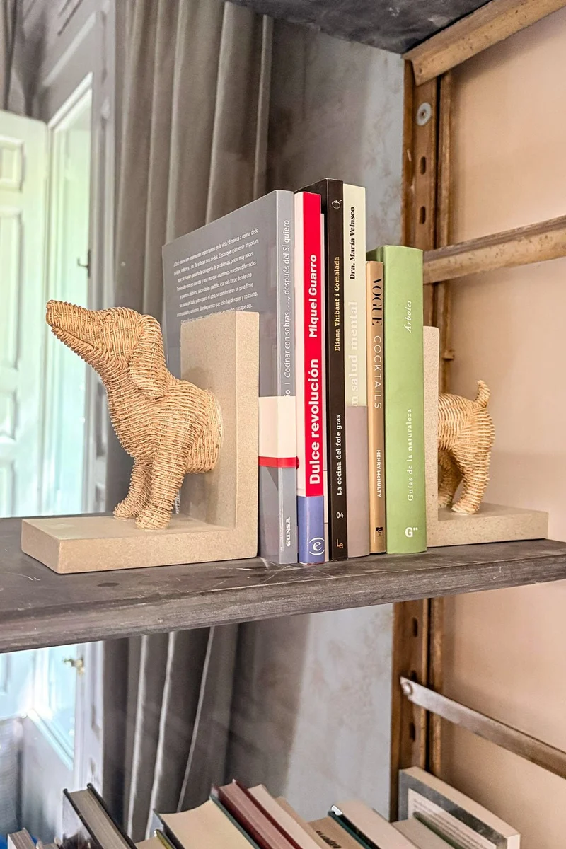 Soporte Para Libros Con Diseño Perro Salchicha