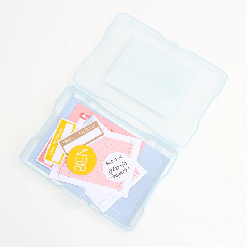 Caja de plástico Kimidori Colors 4"x6" Azul lavanda