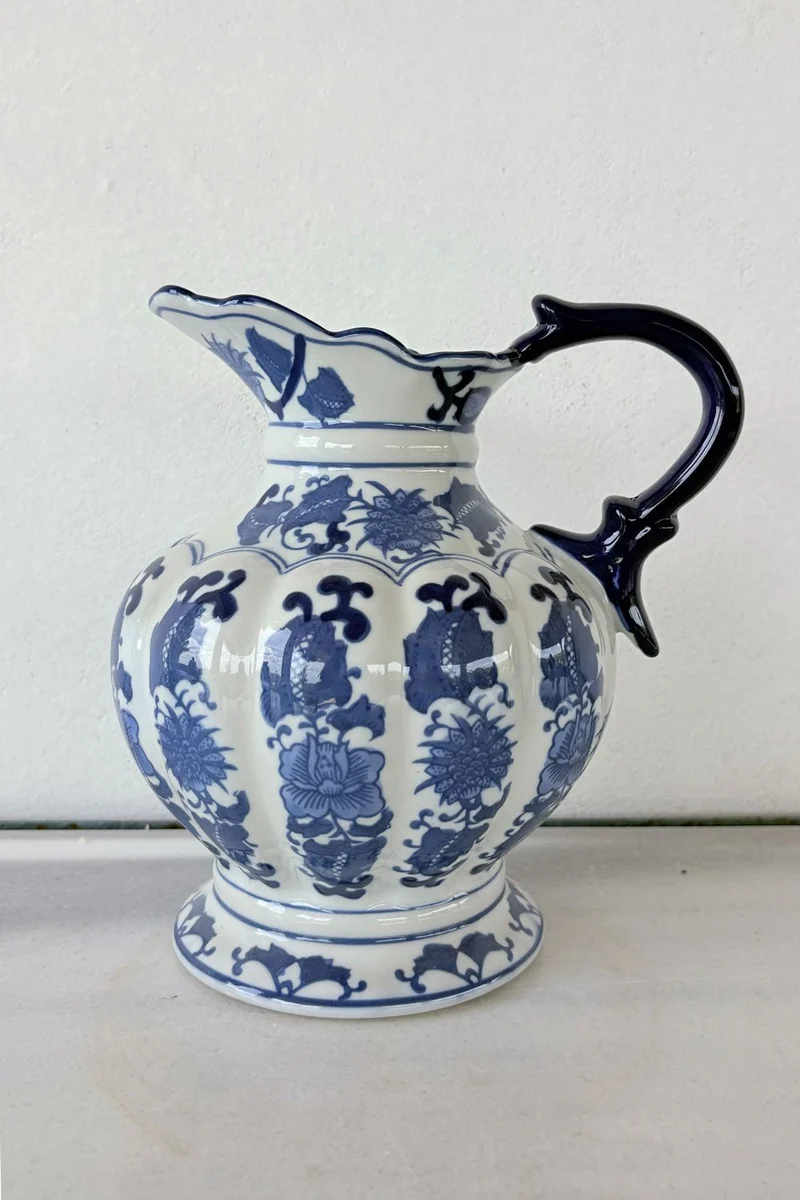 Jarra De Porcelana Azul Y Blanca