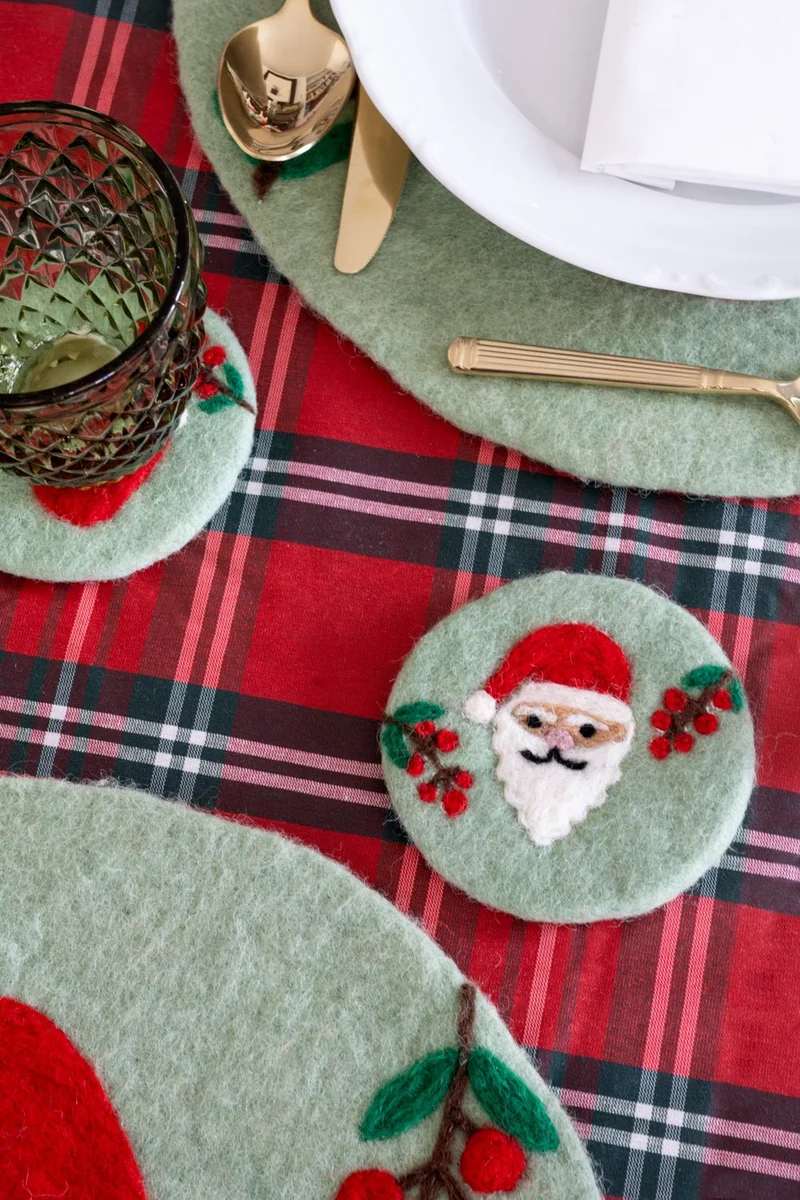 Posavasos De Fieltro Verde Con Diseño De Papa Noel