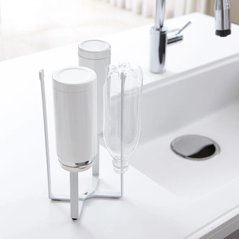 Escurridor de botellas y Soporte de cocina multiusos Tower Yamazaki