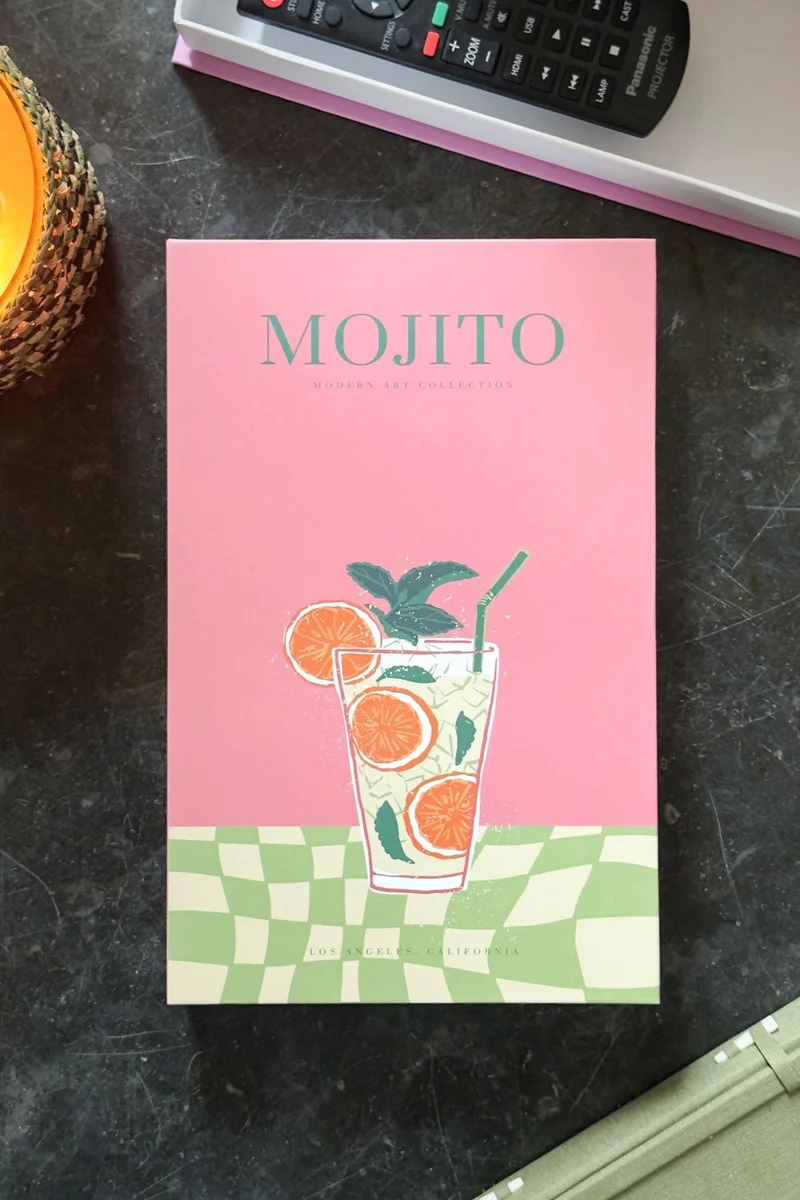Caja Decorativa Con Diseño De Libro De Bebidas