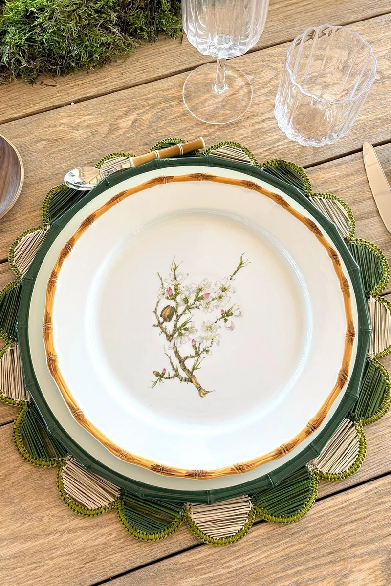 Plato Llano Diseño Bambú & Flor Almendro
