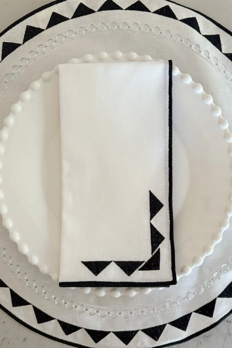 Servilleta Con Diseño De Sol Blanca Y Negra