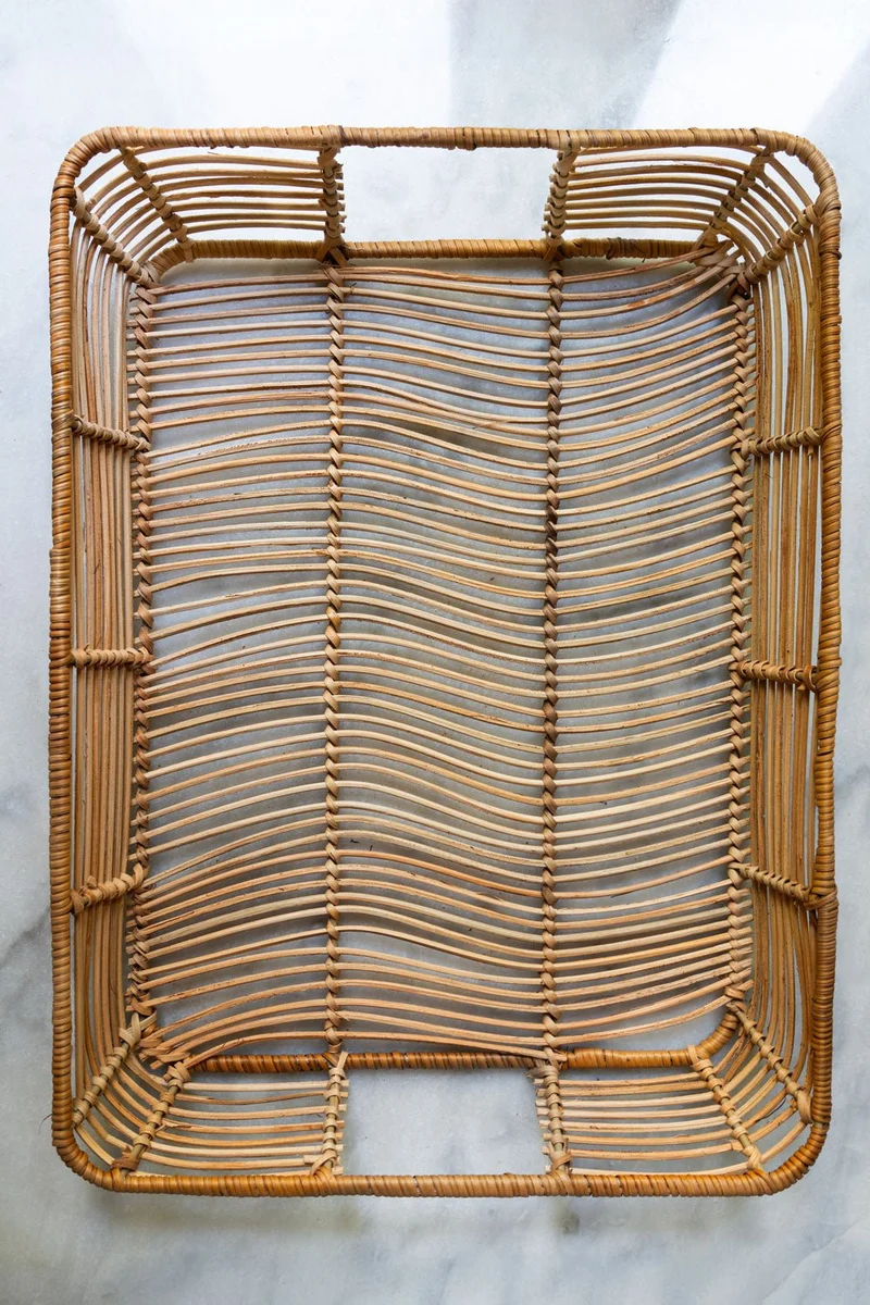 Bandeja Rectangular De Ratán Y Metal
