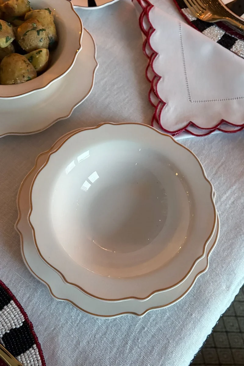 Cuenco Blanco Con Filo Dorado