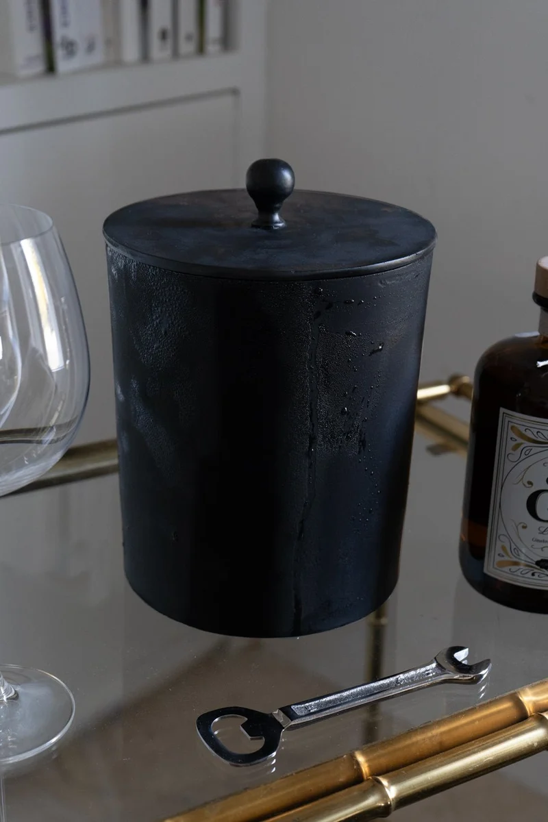 Cubitera Negra Con Tapa Mediana