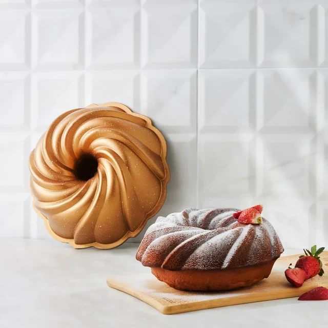 Karaca Cake Pro Pare Döküm Kek Kalıbı, Gold, 24 cm