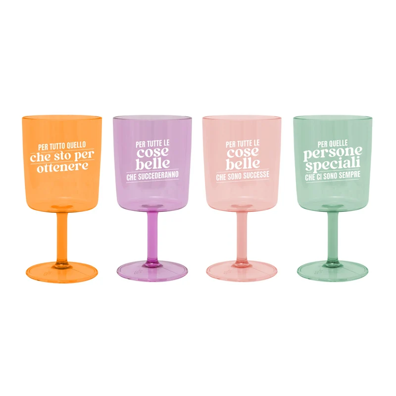 Kit de 4 copos de vinho para brindar por mil motivos