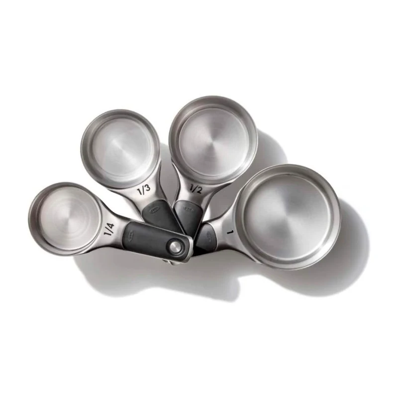 OXO Good Grips - Vasos medidores de acero inoxidable con broches magnéticos (4 unidades)
