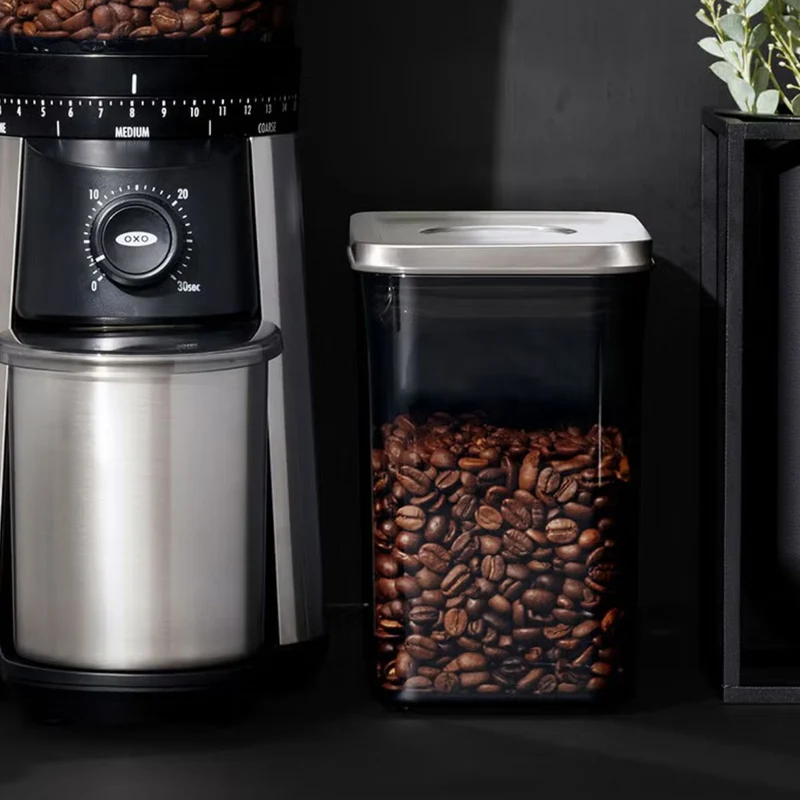 Recipiente tintado para café con tapa de acero y cuchara POP 2.0 STEEL OXO