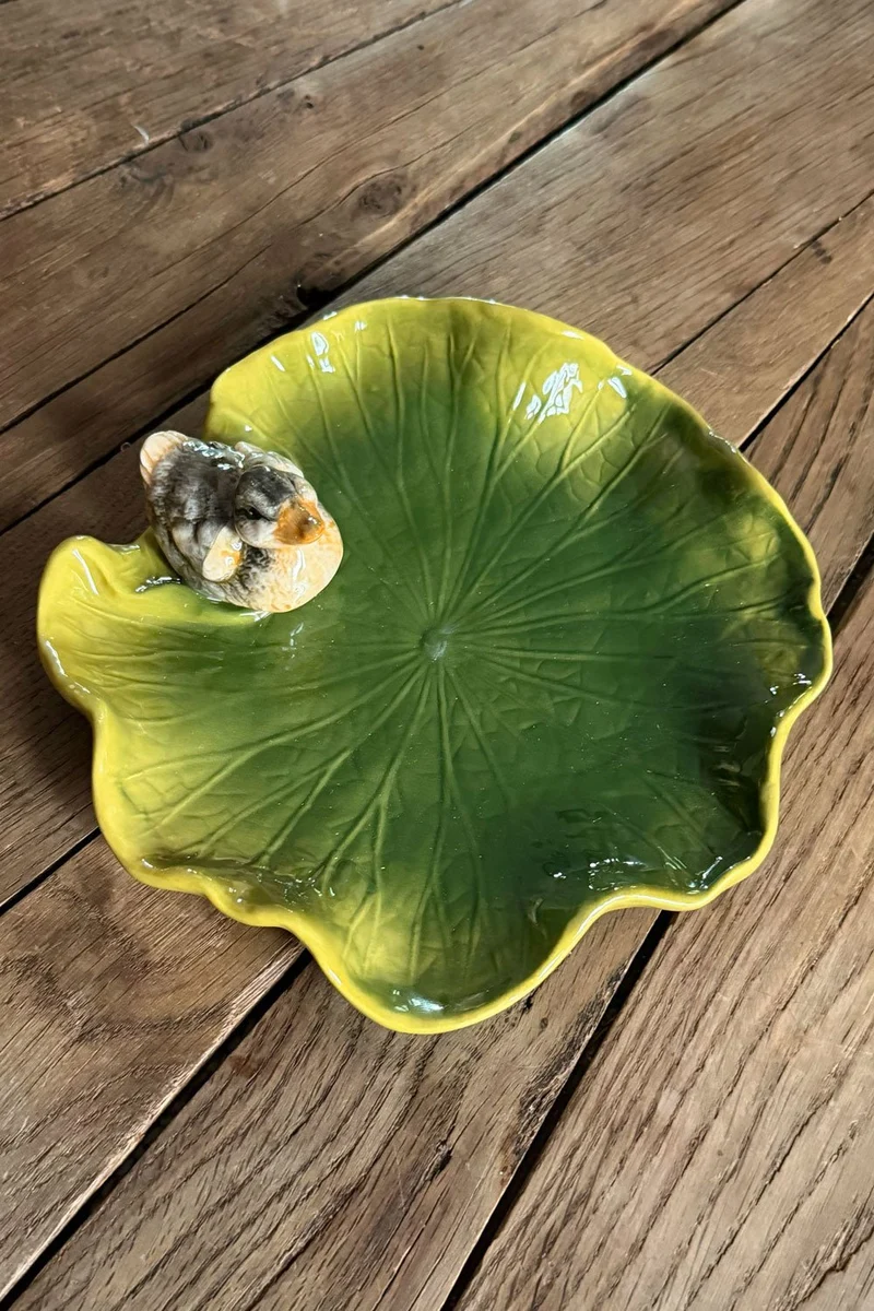 Bandeja Con Diseño De Hoja Y Figura De Pato